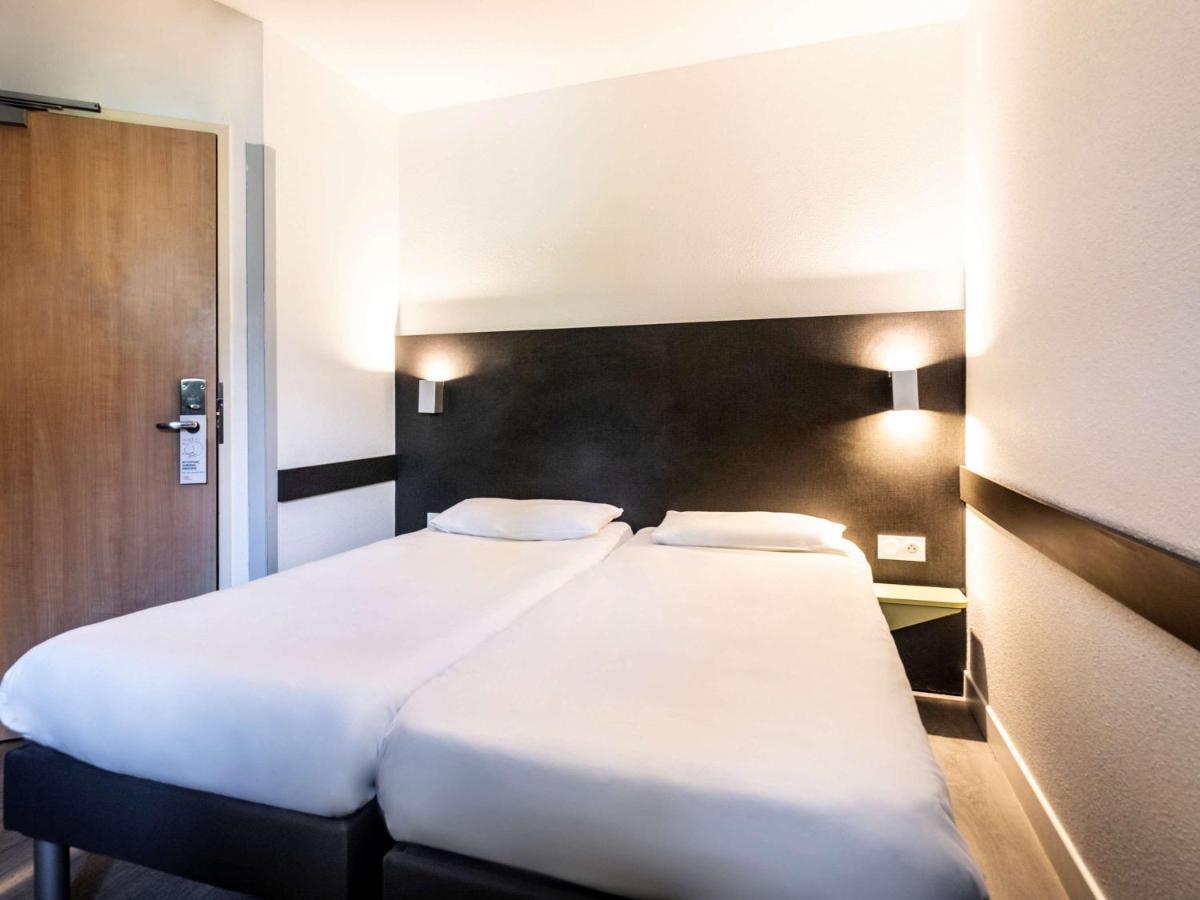 Ibis Budget Lyon Est Saint Quentin Fallavier ภายนอก รูปภาพ