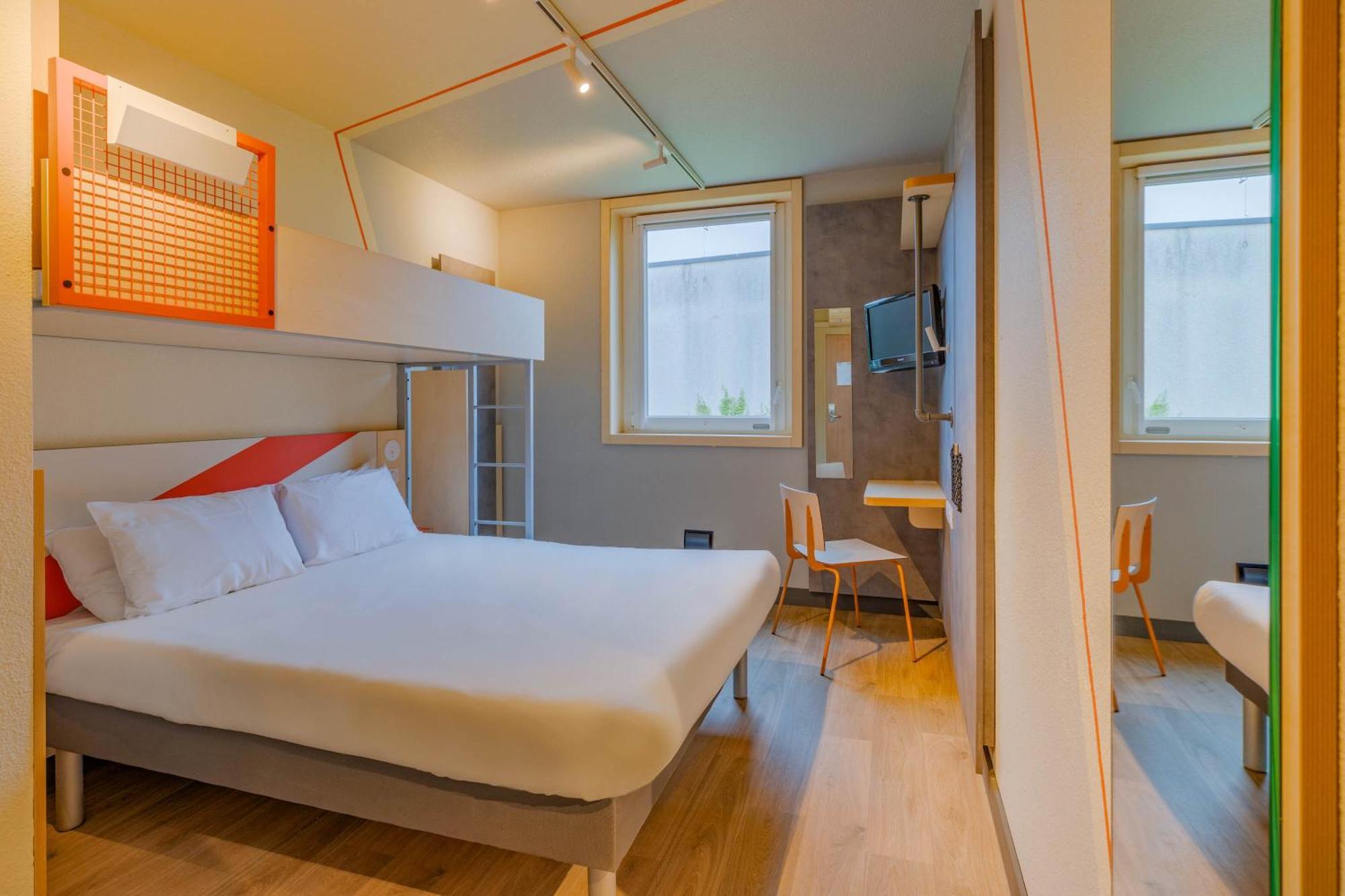 Ibis Budget Lyon Est Saint Quentin Fallavier ภายนอก รูปภาพ
