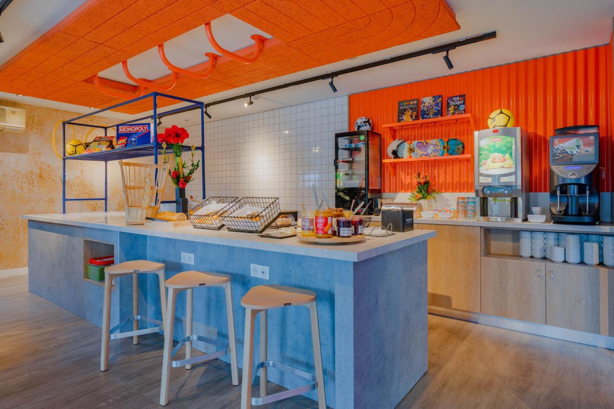 Ibis Budget Lyon Est Saint Quentin Fallavier ภายนอก รูปภาพ