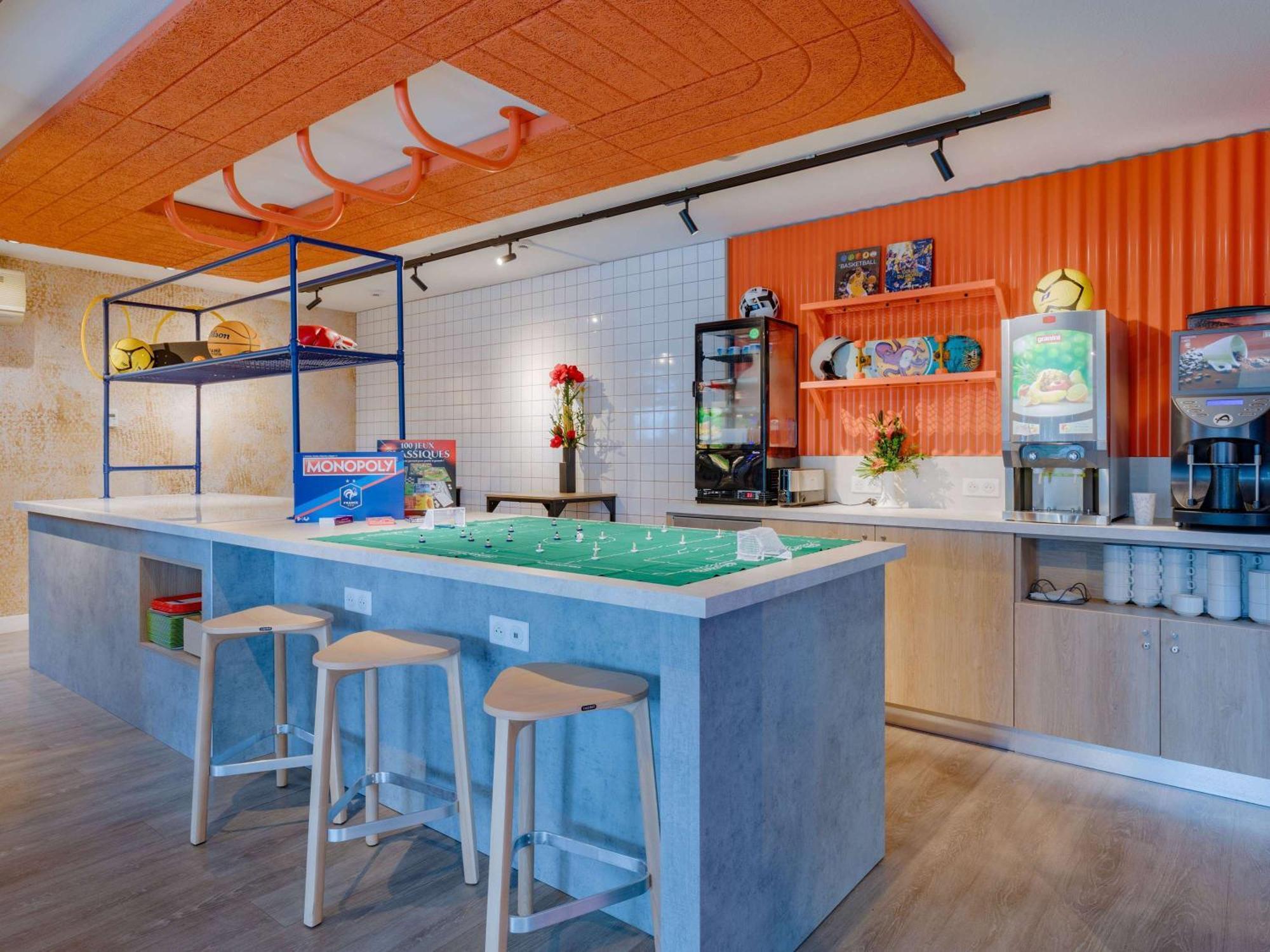 Ibis Budget Lyon Est Saint Quentin Fallavier ภายนอก รูปภาพ